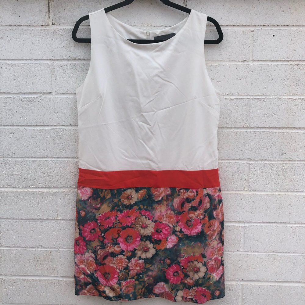 Sunday in Brooklyn M Sleeveless Sheath Dress